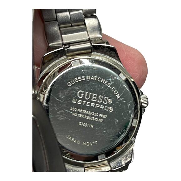 GUESS Waterpro Women’s Silver Tone Crystal Bezel Bracelet Watch Needs Battery main image 4